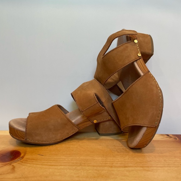 🖤DANSKO LEATHER HEELS🖤 - Picture 1 of 12